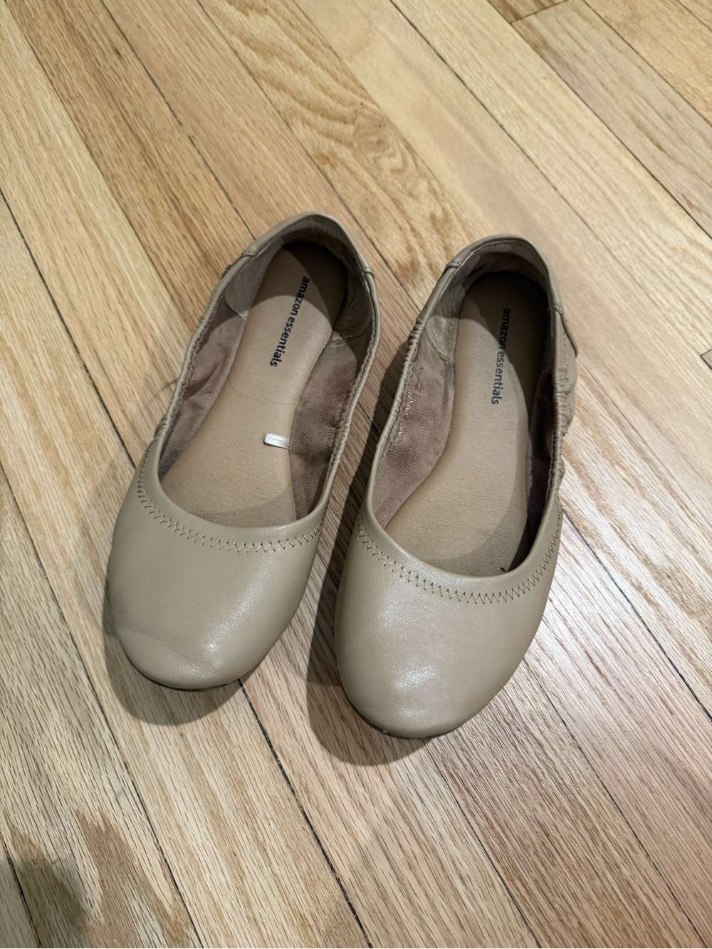 Amazon Essentials Women's Taupe Slip-On Ballet Flats